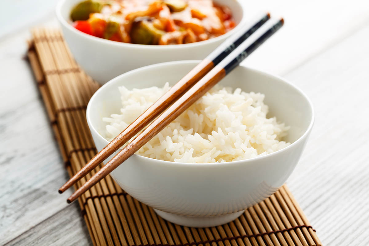 Stockfoto - Reis in einer chinesisches Essschale